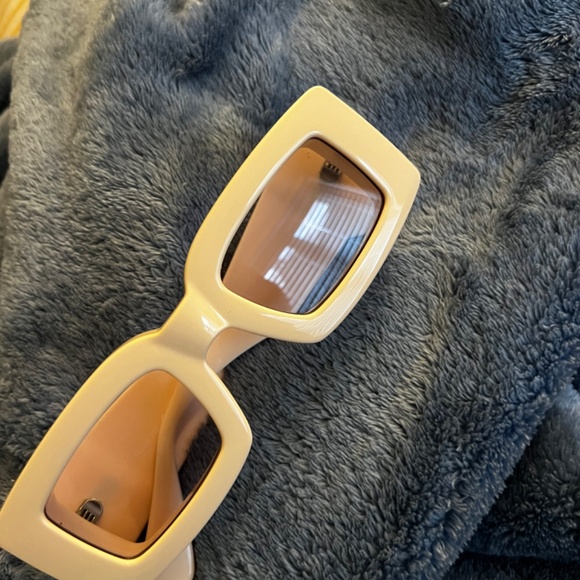 JACQUEMUS - Picture 5 of 6